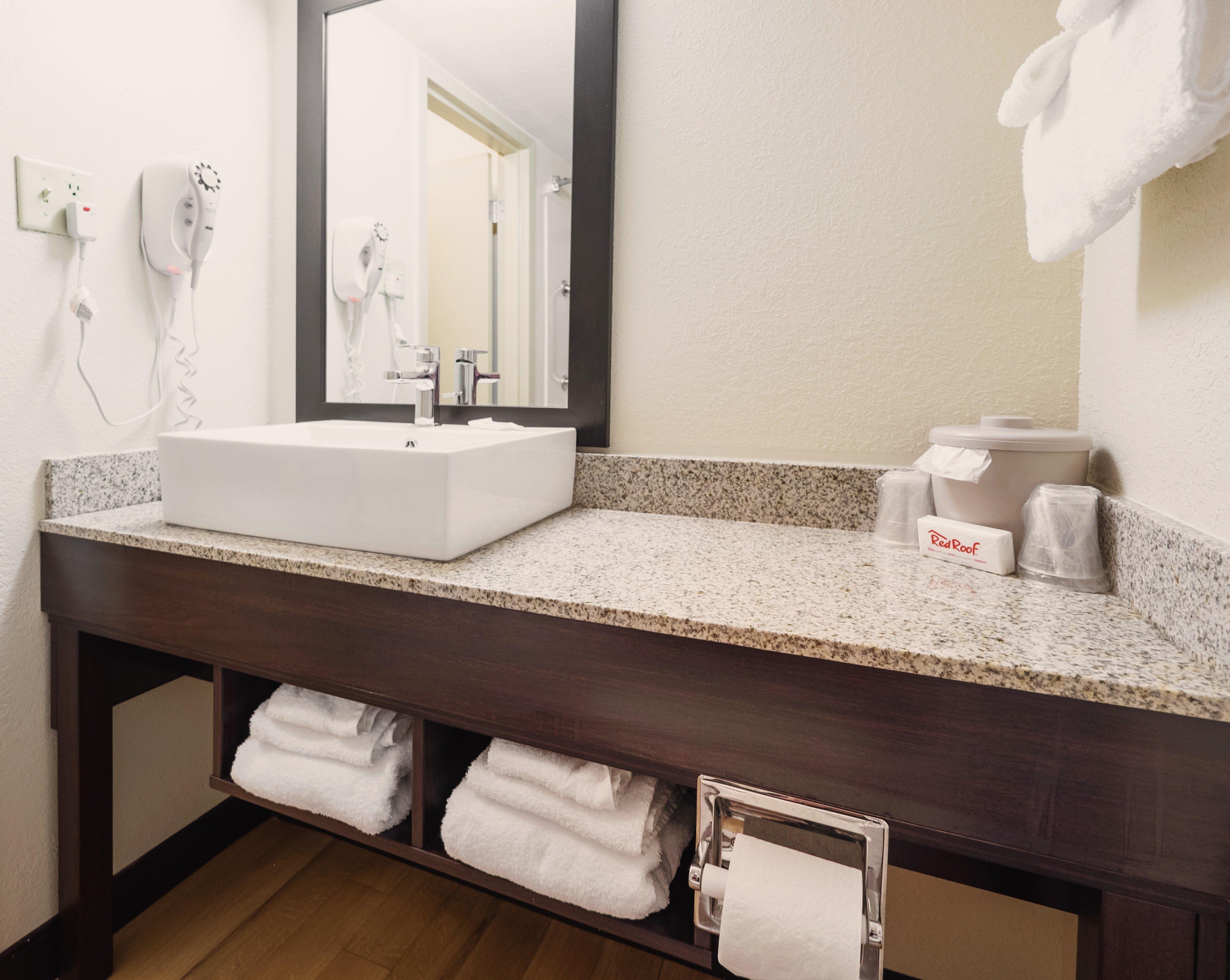 Red Roof Inn Plus+ South Deerfield - Amherst Bagian luar foto