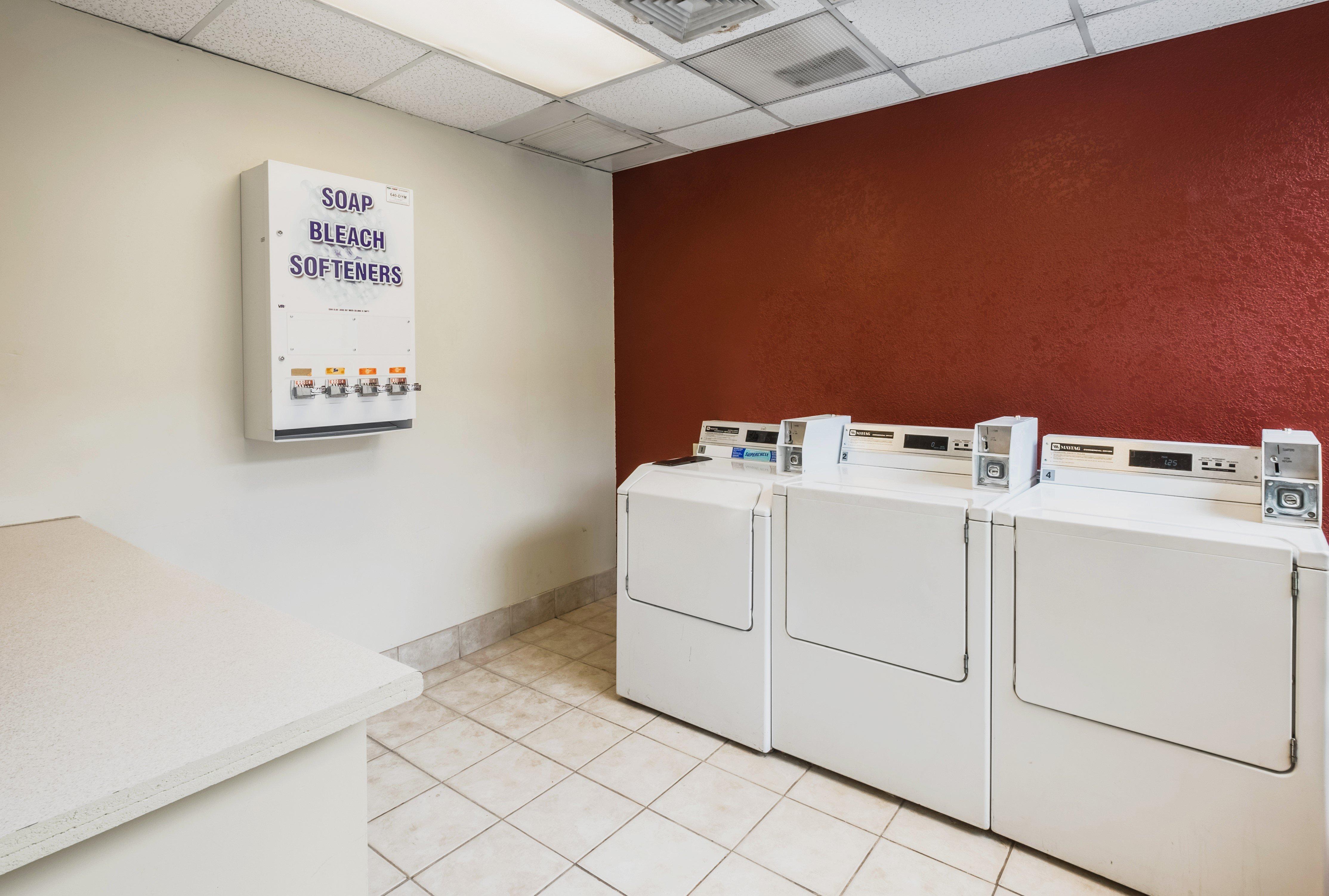 Red Roof Inn Plus+ South Deerfield - Amherst Bagian luar foto