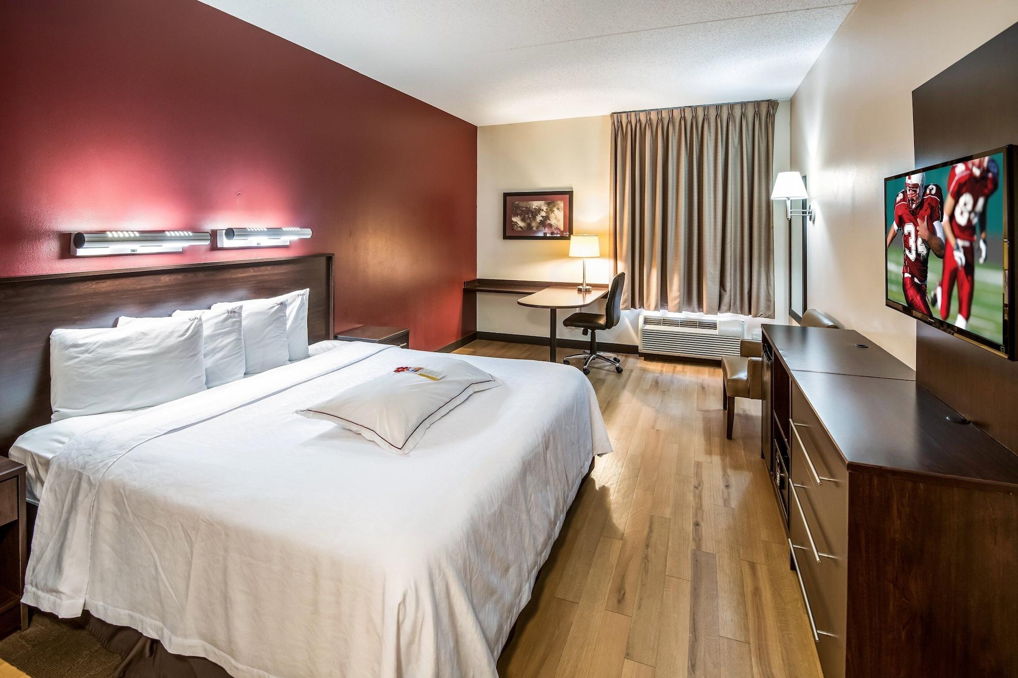 Red Roof Inn Plus+ South Deerfield - Amherst Bagian luar foto