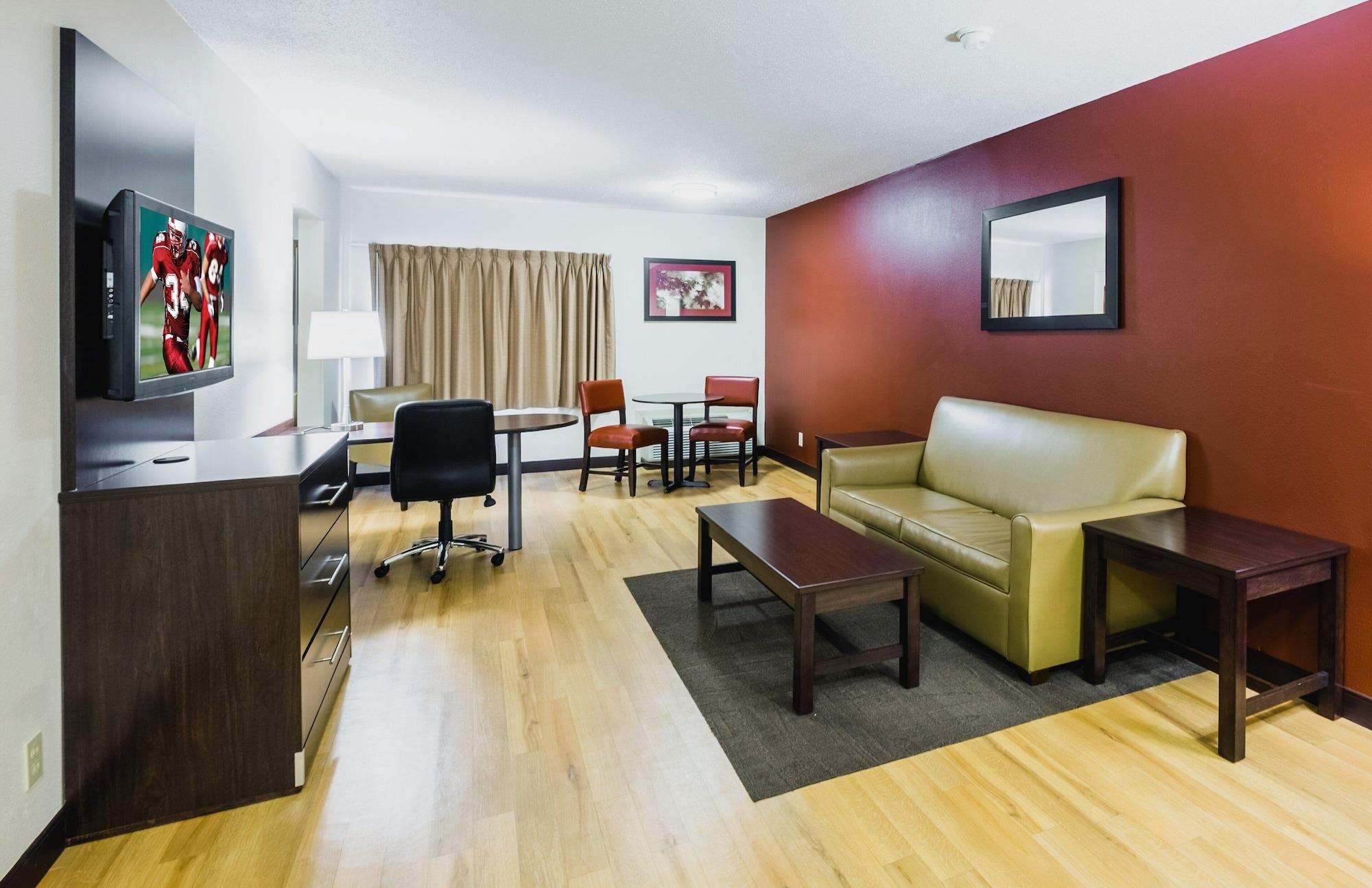 Red Roof Inn Plus+ South Deerfield - Amherst Bagian luar foto