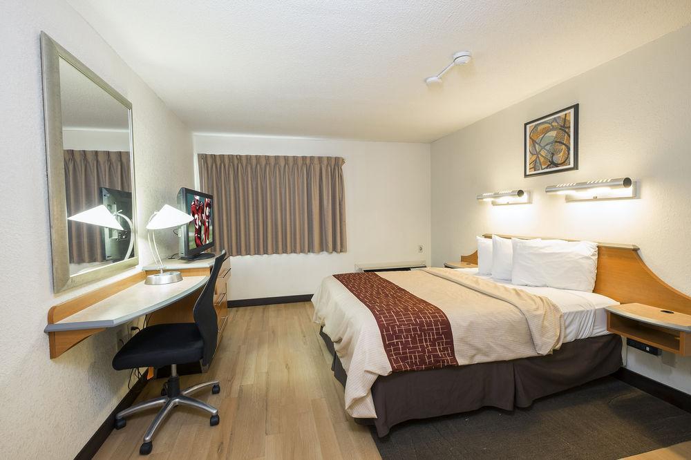 Red Roof Inn Plus+ South Deerfield - Amherst Bagian luar foto