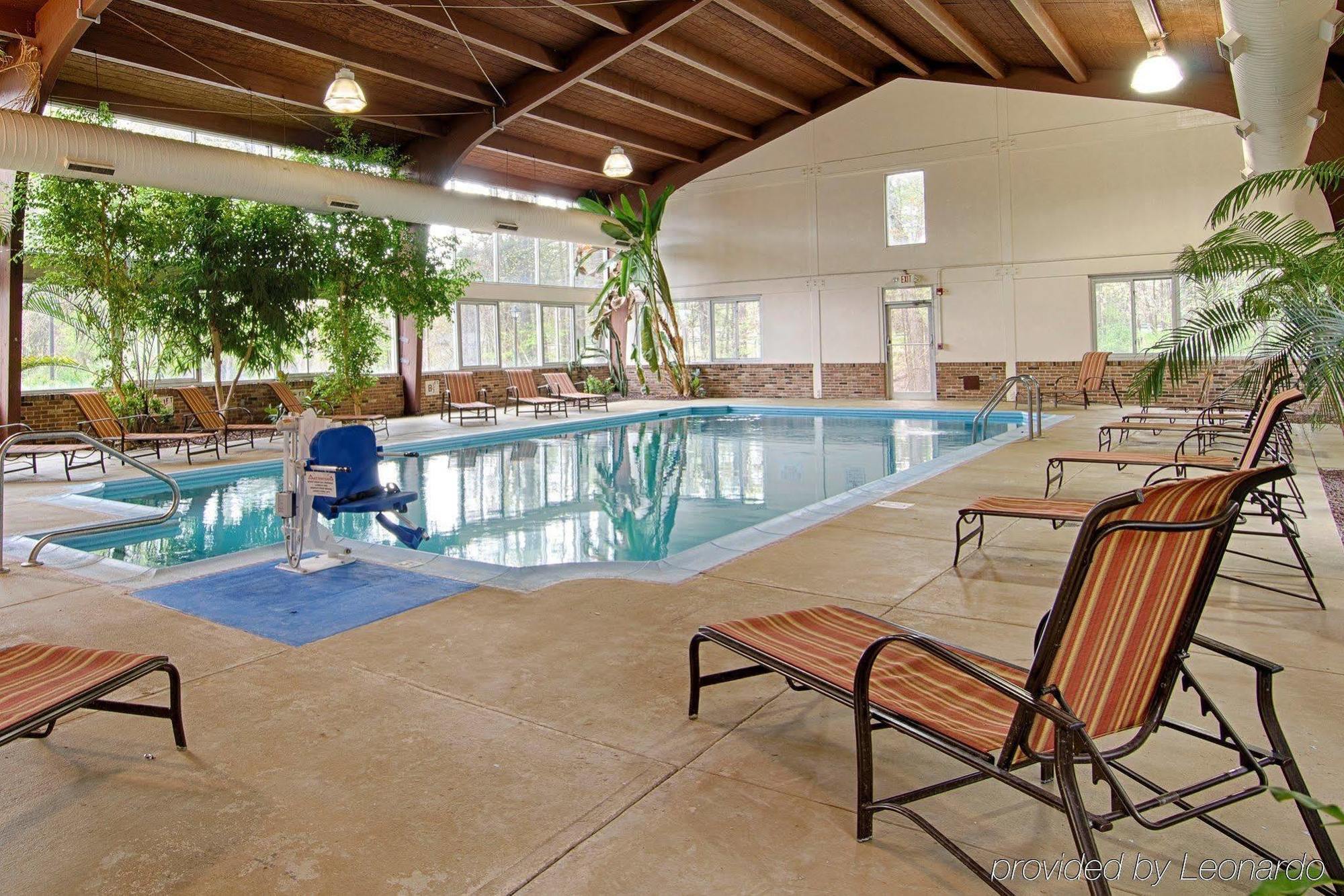 Red Roof Inn Plus+ South Deerfield - Amherst Bagian luar foto